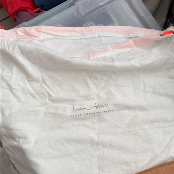 ✨India Hicks Carmen Clutch with Tassel Dust bag included Tan - Picture 10 of 10